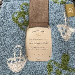 Cozy Cottage Mushroom Throw Blanket 50"‎ X 70" NWT Tiktok Viral